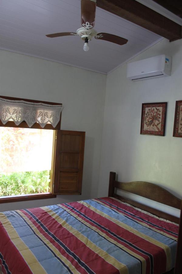 Casa com piscina aquecida e com grande área verde. Ubatuba Exterior foto