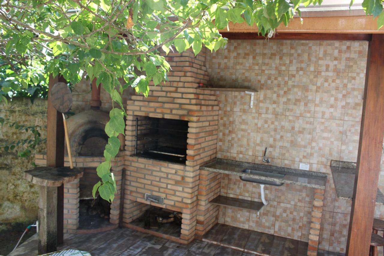 Casa com piscina aquecida e com grande área verde. Ubatuba Exterior foto
